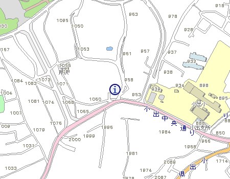 小出青少年広場の地図：小出小の西側で、小出中央通りの北側にある