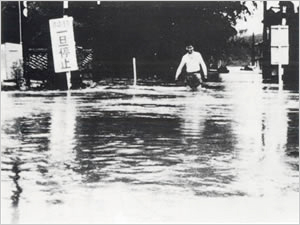 国鉄嶋踏切（市道補42号線）（小野市粟生町付近）