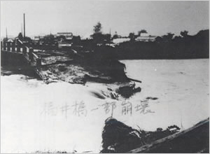 矢野川の増水で福井橋が流失（相生市若狭野町福井付近）